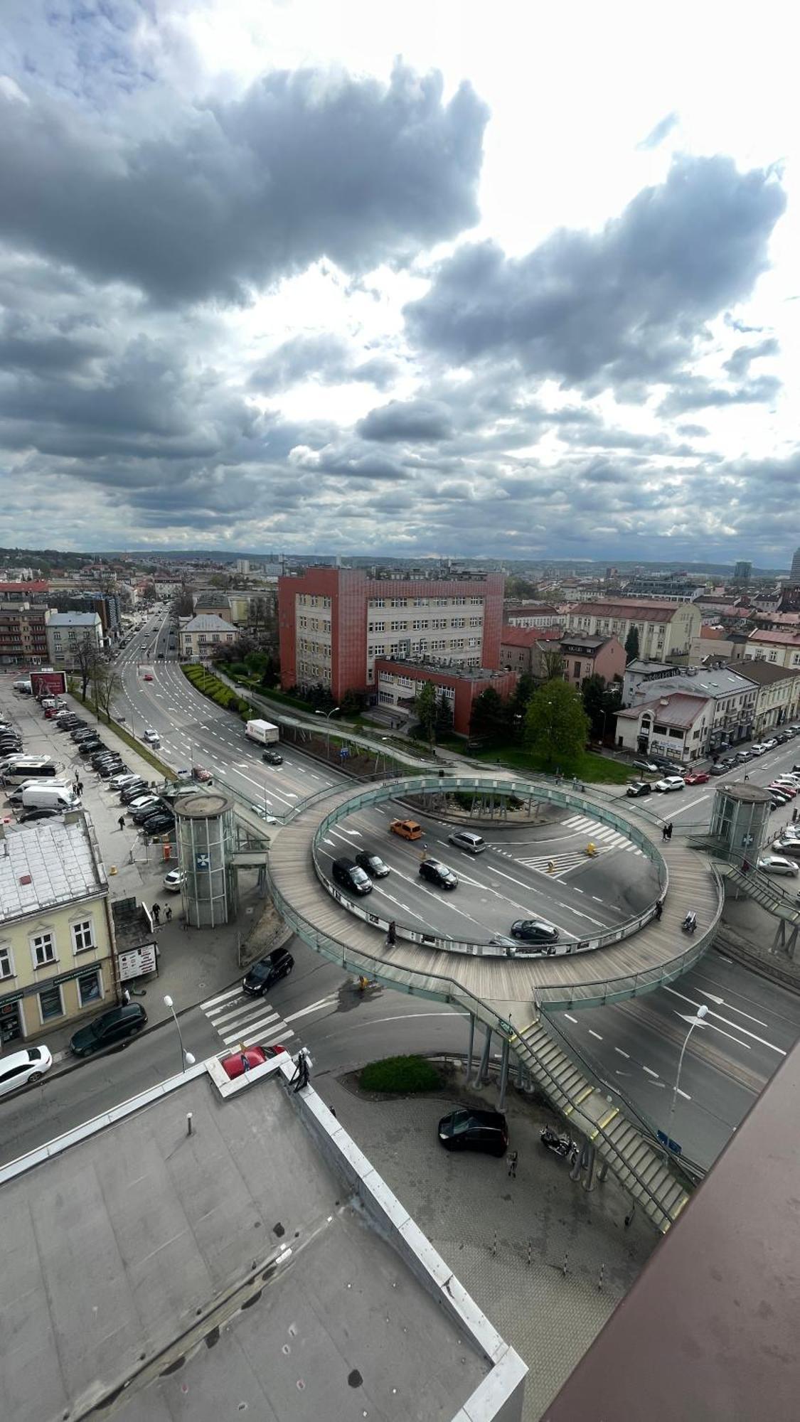 Apartament Przytulny 5 - Las, Self Check In, Dworzec Pkp Rzeszów Exteriör bild