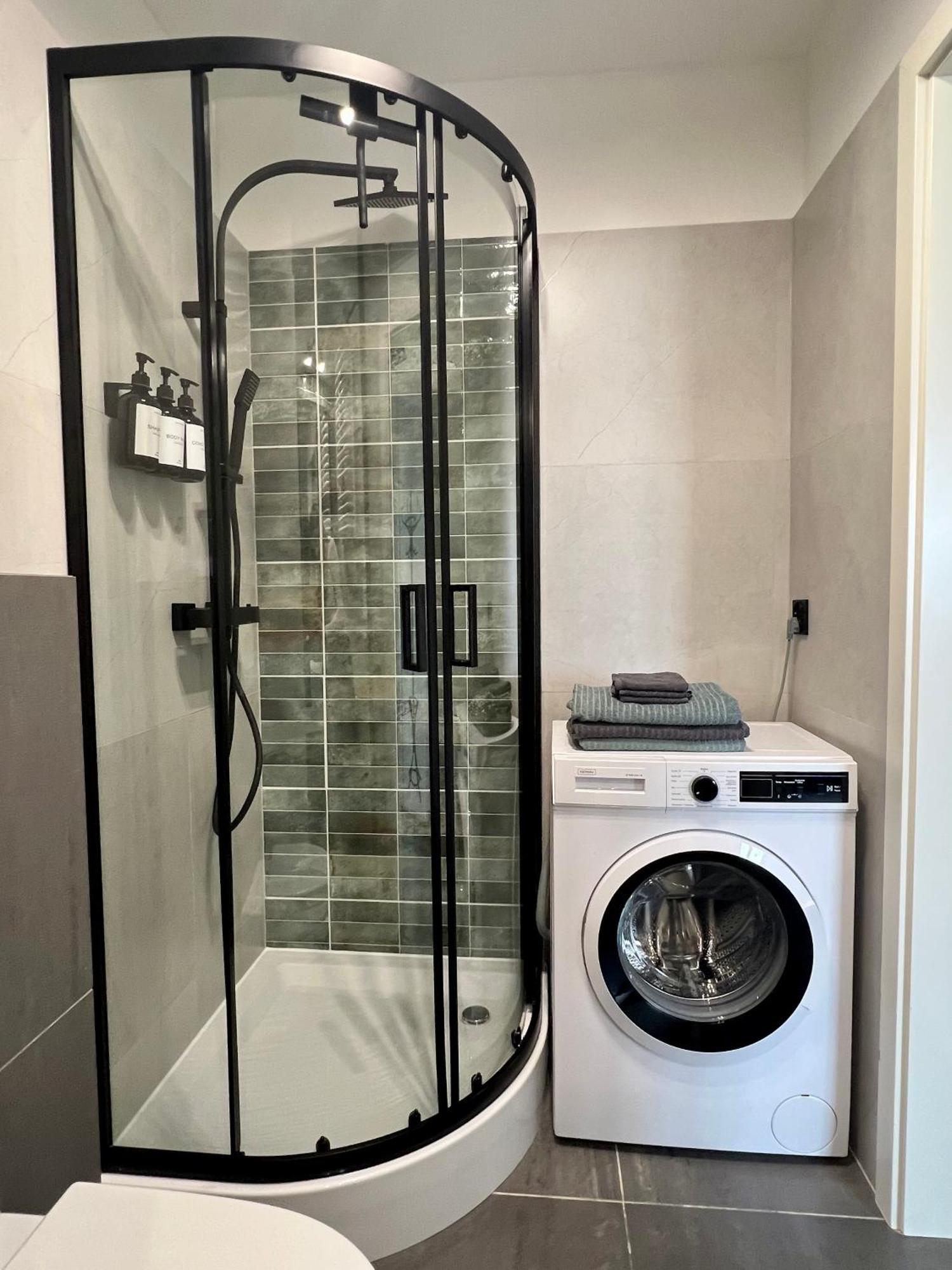 Apartament Przytulny 5 - Las, Self Check In, Dworzec Pkp Rzeszów Exteriör bild